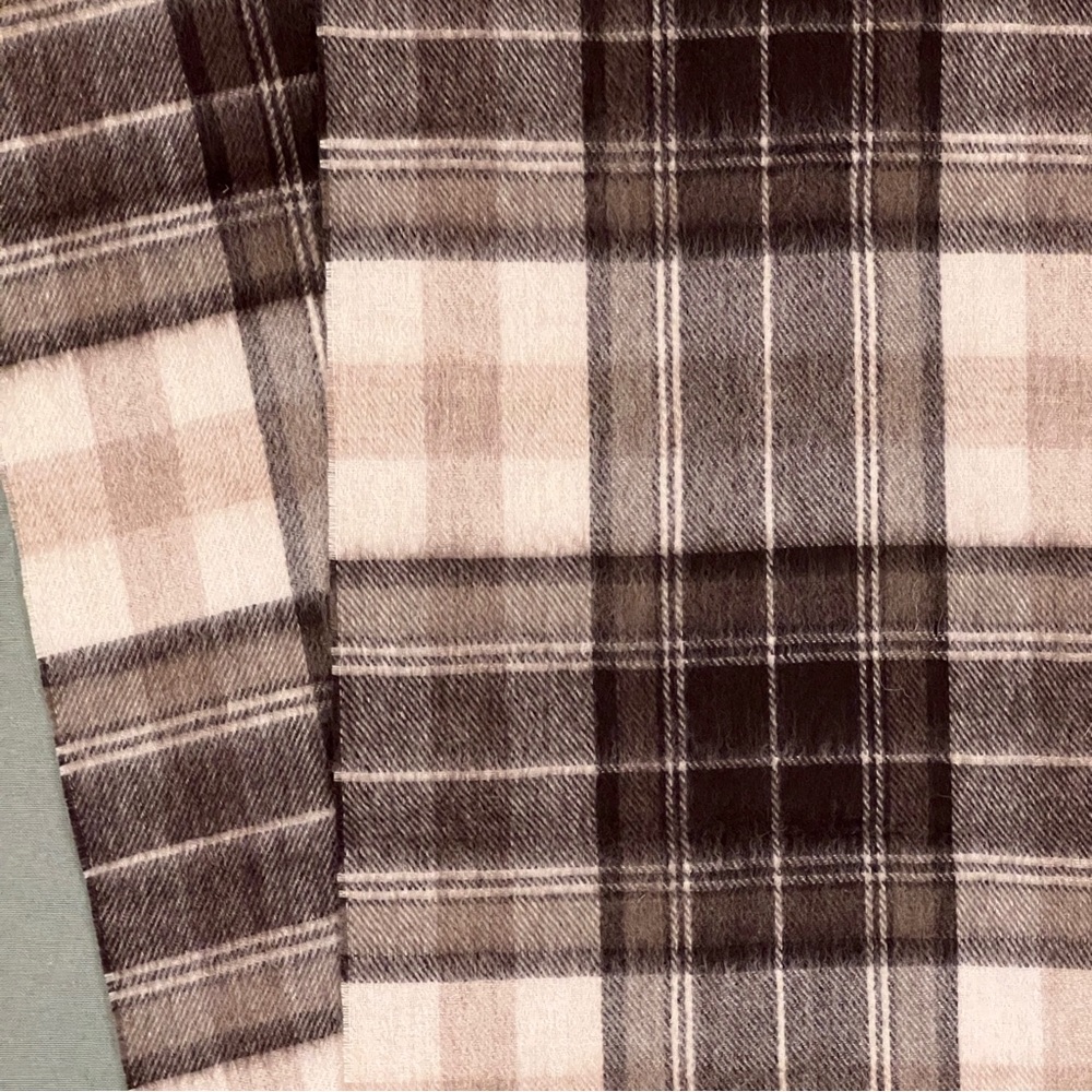 100% Wool Scarf Muffler Nordstrom Tartan Plaid‎ Scarf Fringe NWT Brown Cream